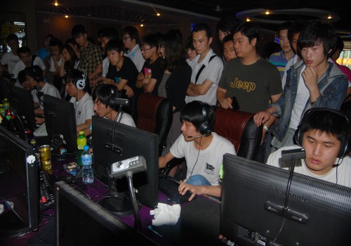 外媒发布LOL全球战力排行榜：EDG第一 T1第二