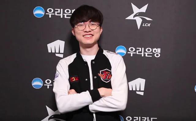 faker 两次放出了他的终极技能！ Bdd ， Fox ，龙， Cuzz ， Monkey ， KT Rolster 回来了，扳回了一局。